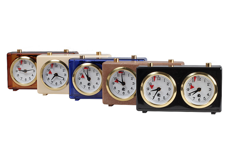 CLASSIC piccolo orologio in plastica, marrone - CLASSIC piccolo orologio in plastica, marrone