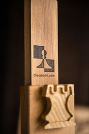Elegante set di scacchi dimostrativo in legno con cornice