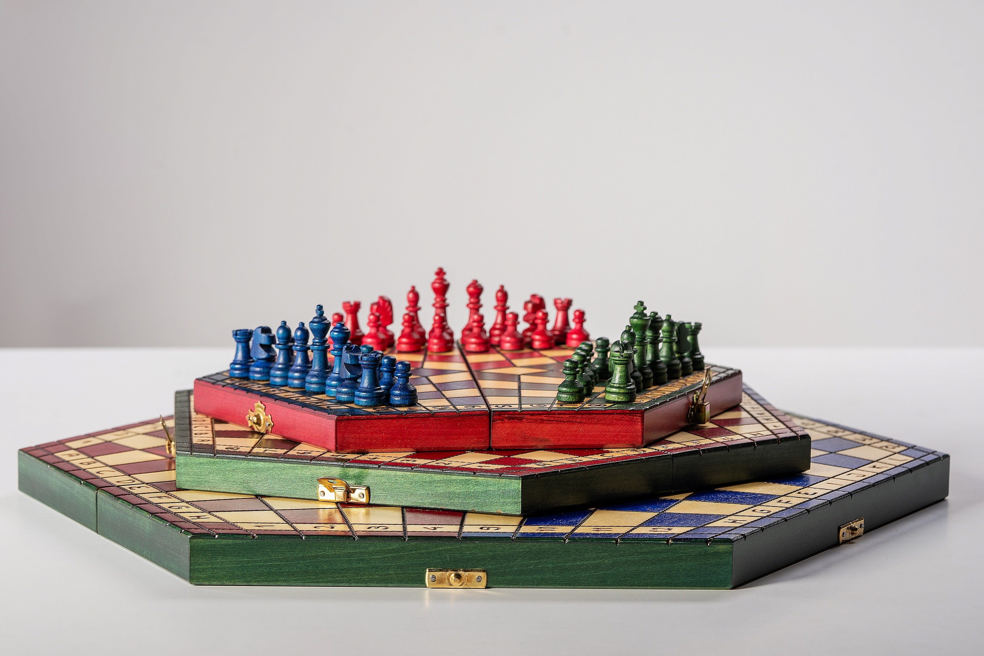 Scacchi a tre giocatori - Grande (tricolore) - Scacchi a tre giocatori - Grande (tricolore)